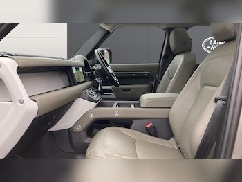 Used Land Rover Defender 2023 for sale - 77325974: Photo