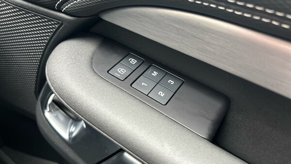 Used Land Rover Discovery 2024 for sale - 76263148: Photo 52