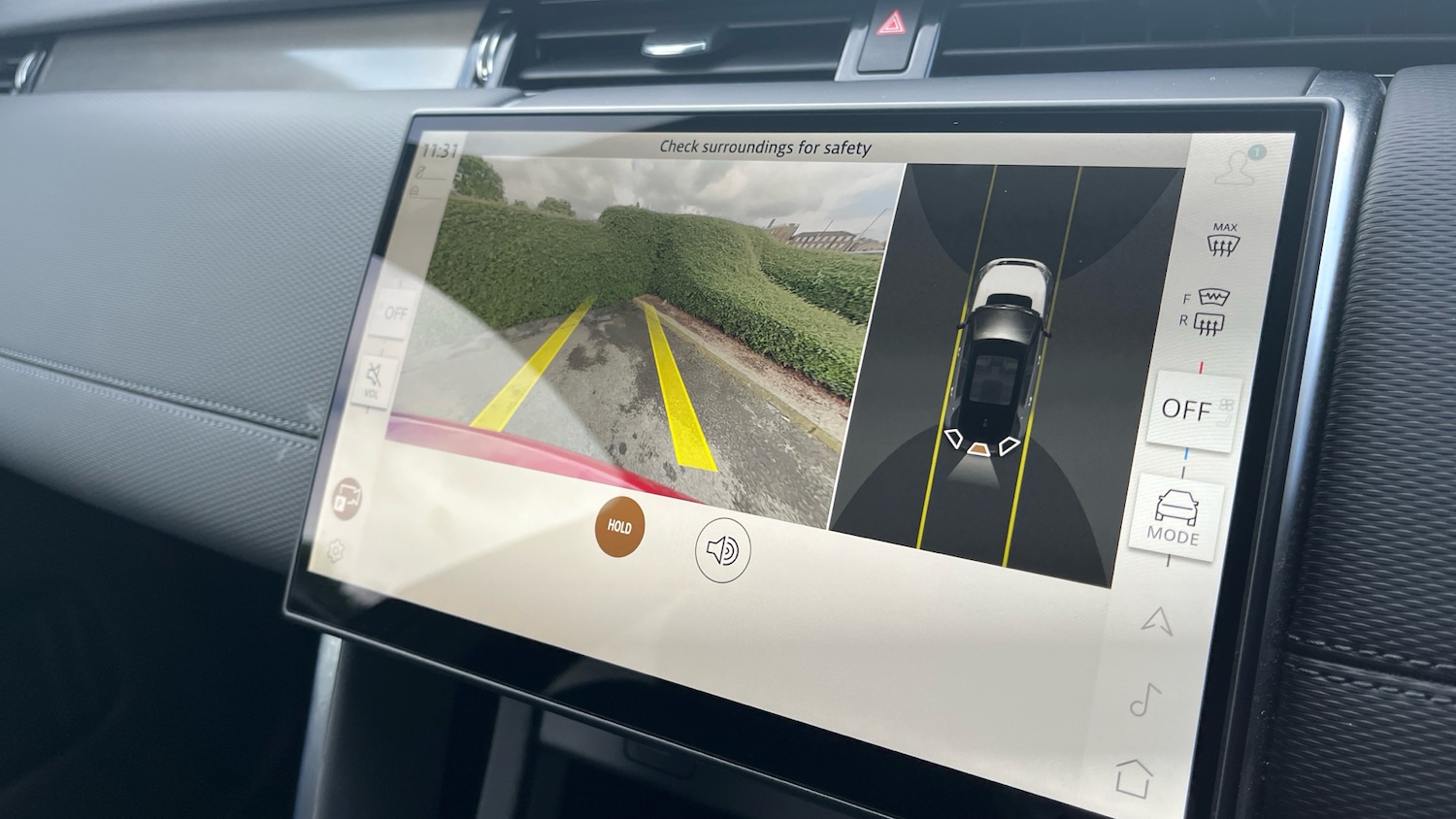 Used Land Rover Discovery Sport 2024 for sale - 76903860: Photo 12