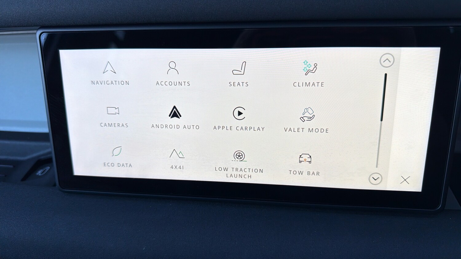 Used Land Rover Defender 2022 for sale - 76795033: Photo 31