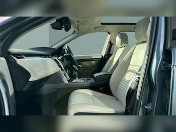 Used Land Rover Discovery Sport 2020 for sale - 76904870: Photo