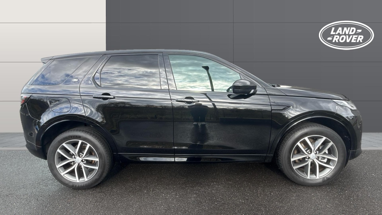 Used Land Rover Discovery Sport 2025 for sale - 76554135: Photo 5