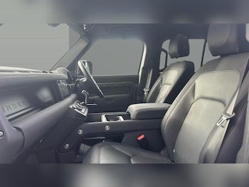 Used Land Rover Defender 2023 for sale - 75894417: Photo