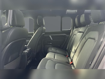 Used Land Rover Defender 2023 for sale - 75894417: Photo