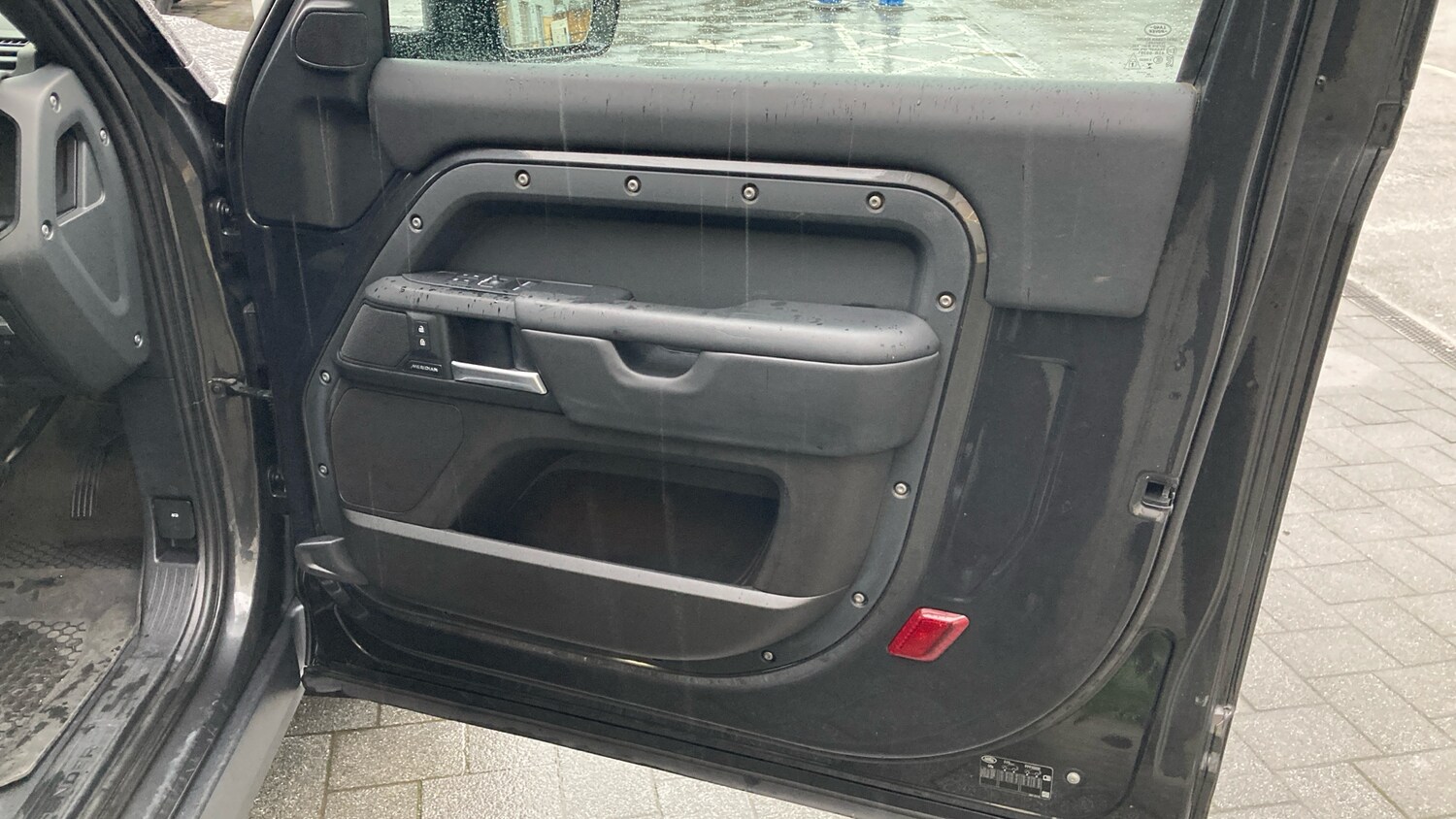 Used Land Rover Defender 2024 for sale - 77432496: Photo 27