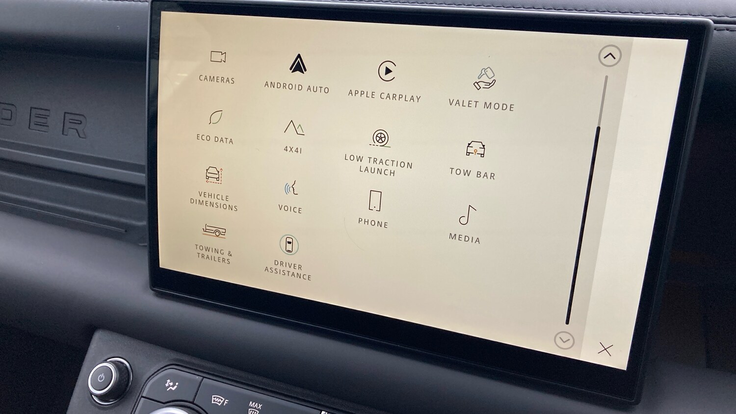 Used Land Rover Defender 2024 for sale - 77432496: Photo 32