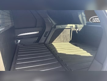 Used Land Rover Discovery 2025 for sale - 78340219: Photo