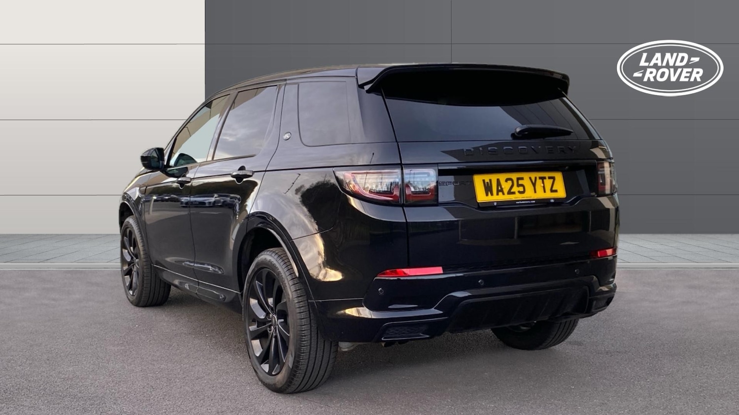 Used Land Rover Discovery Sport 2025 for sale - 76734925: Photo 2