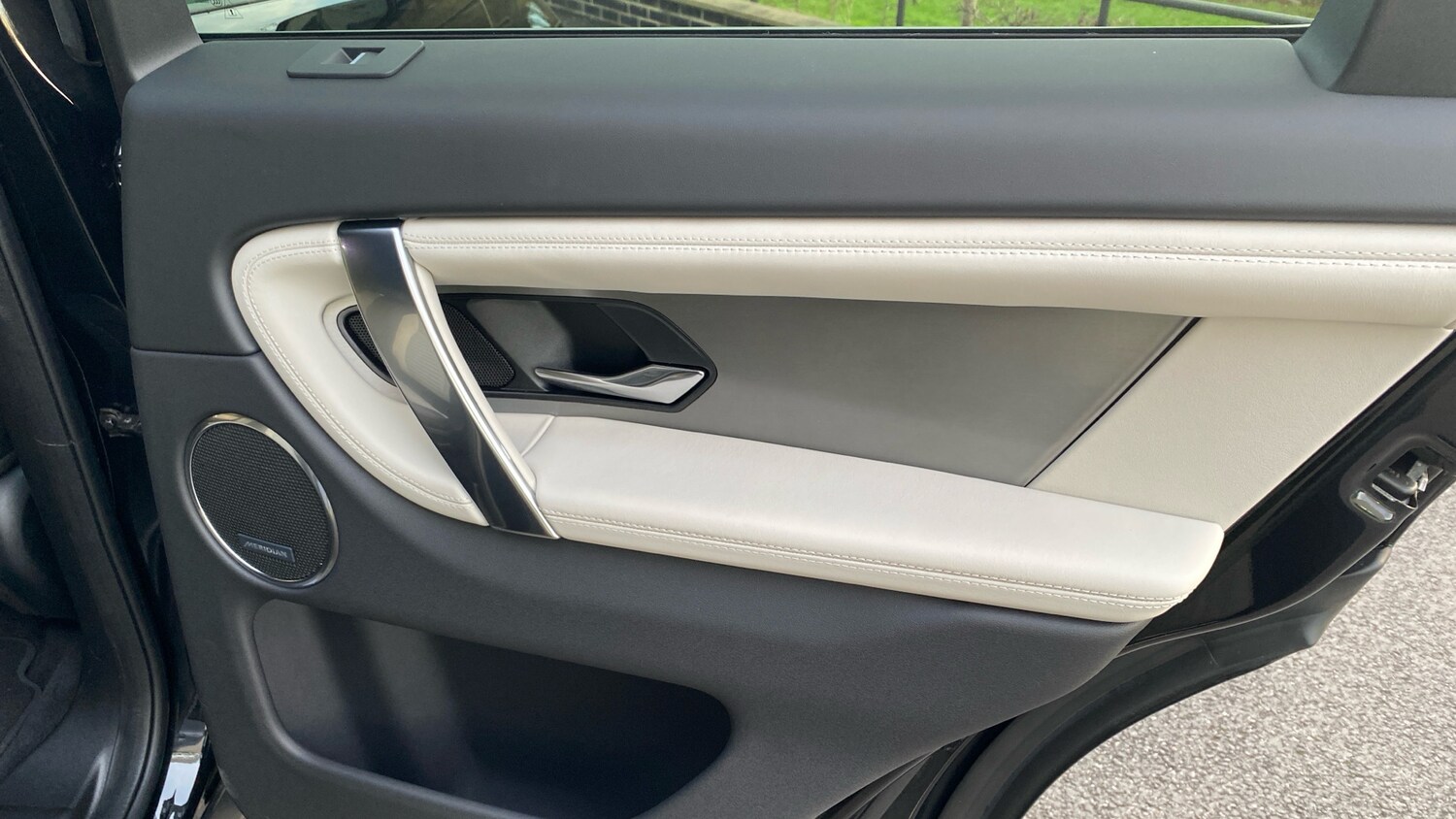 Used Land Rover Discovery Sport 2025 for sale - 76734925: Photo 37