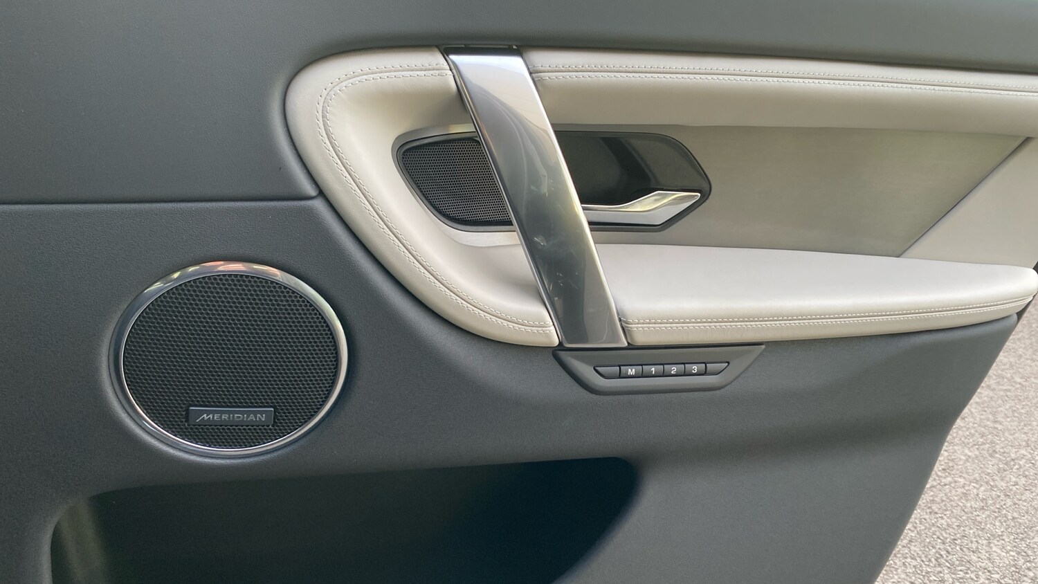 Used Land Rover Discovery Sport 2025 for sale - 76734925: Photo 41