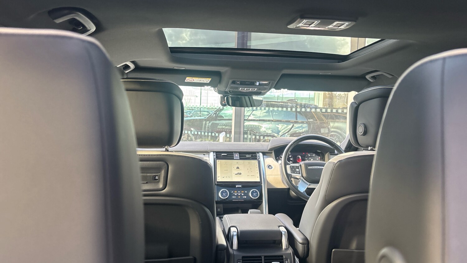 Used Land Rover Discovery 2021 for sale - 77228116: Photo 61