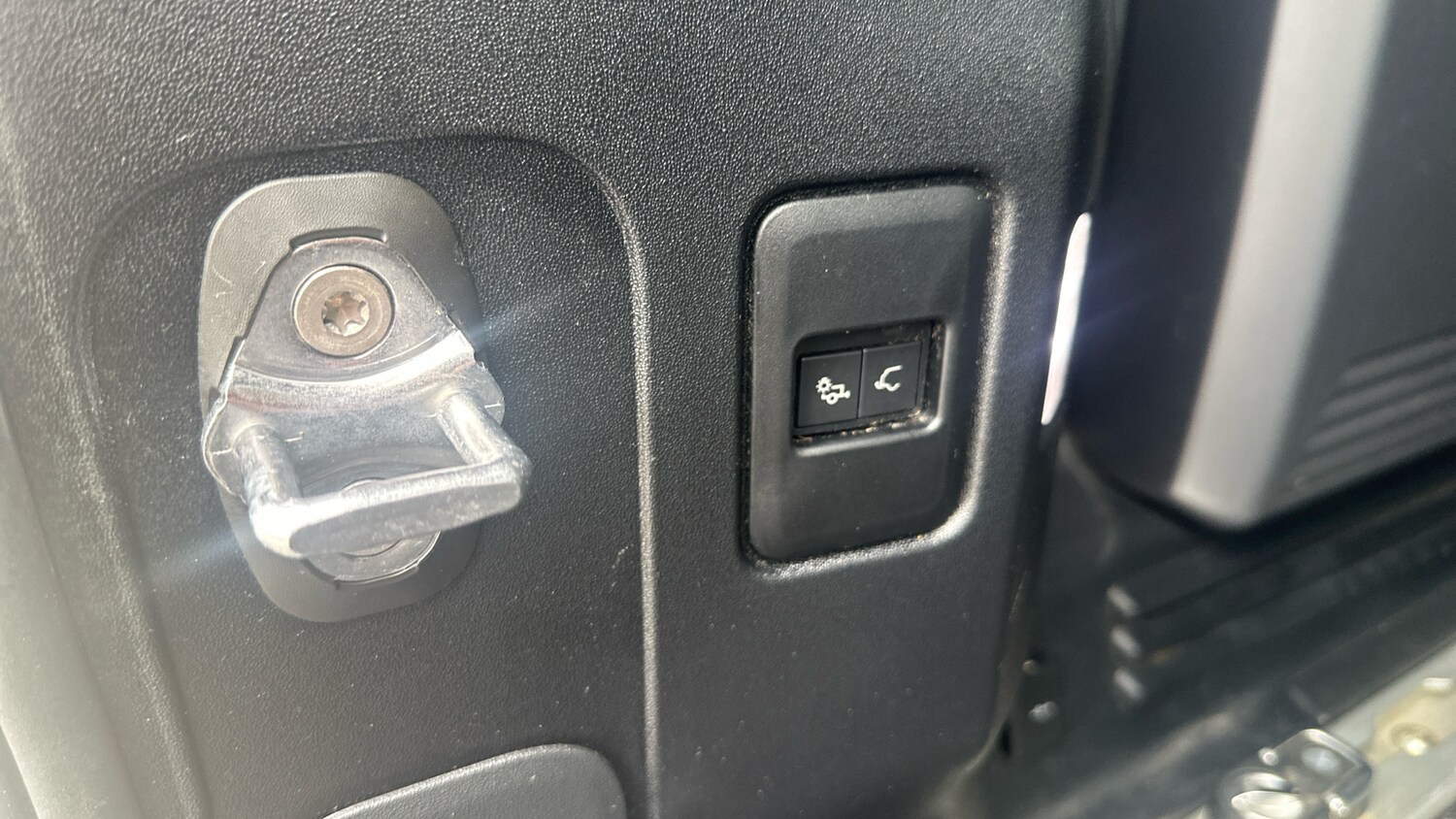 Used Land Rover Defender 2023 for sale - 78039153: Photo 38