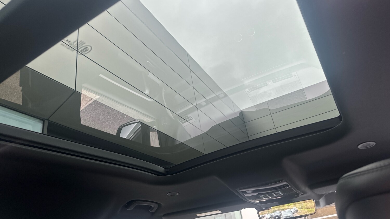 Used Land Rover Defender 2023 for sale - 78039153: Photo 41