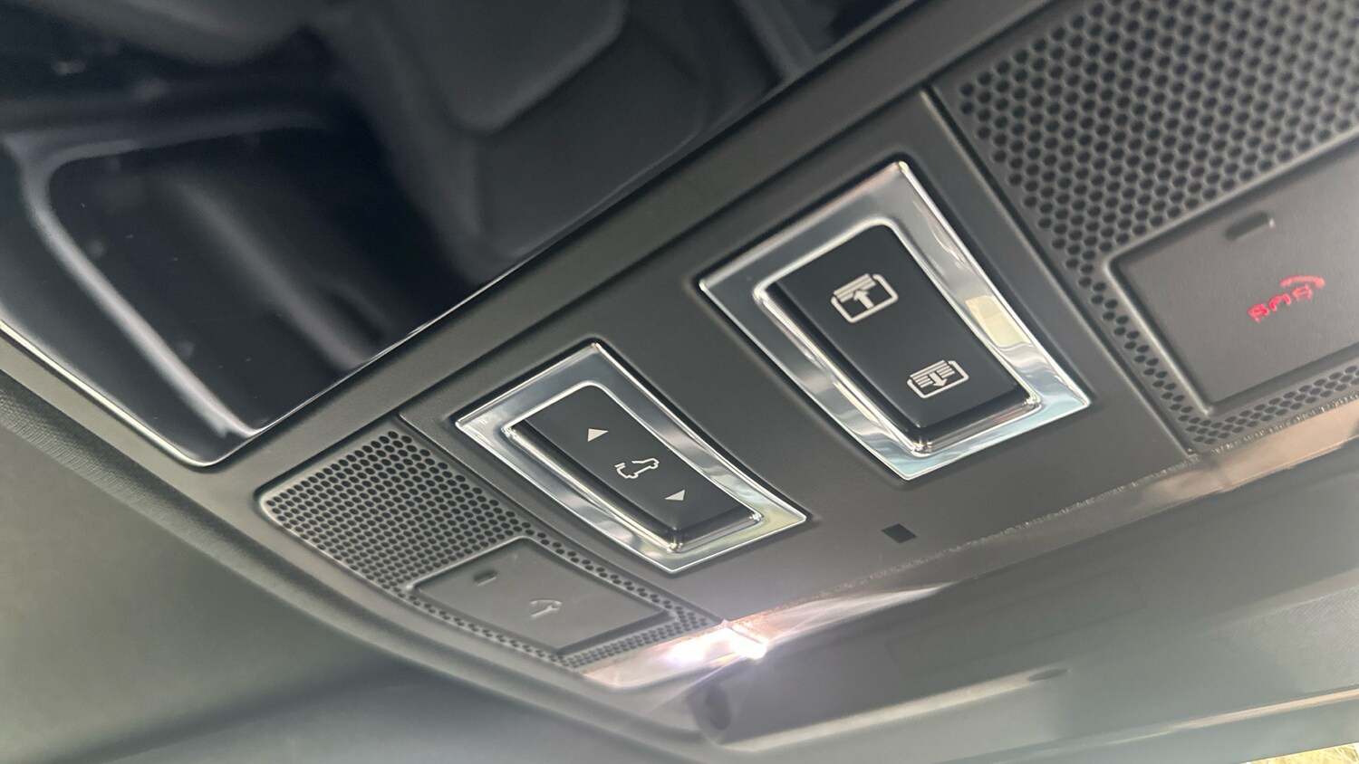 Used Land Rover Defender 2023 for sale - 78039153: Photo 52