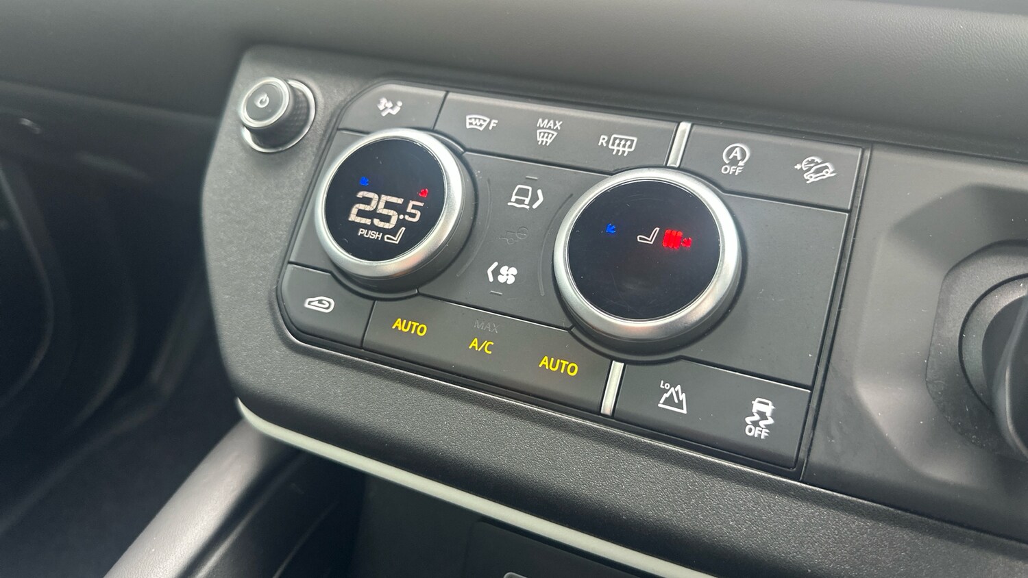 Used Land Rover Defender 2023 for sale - 78039153: Photo 57