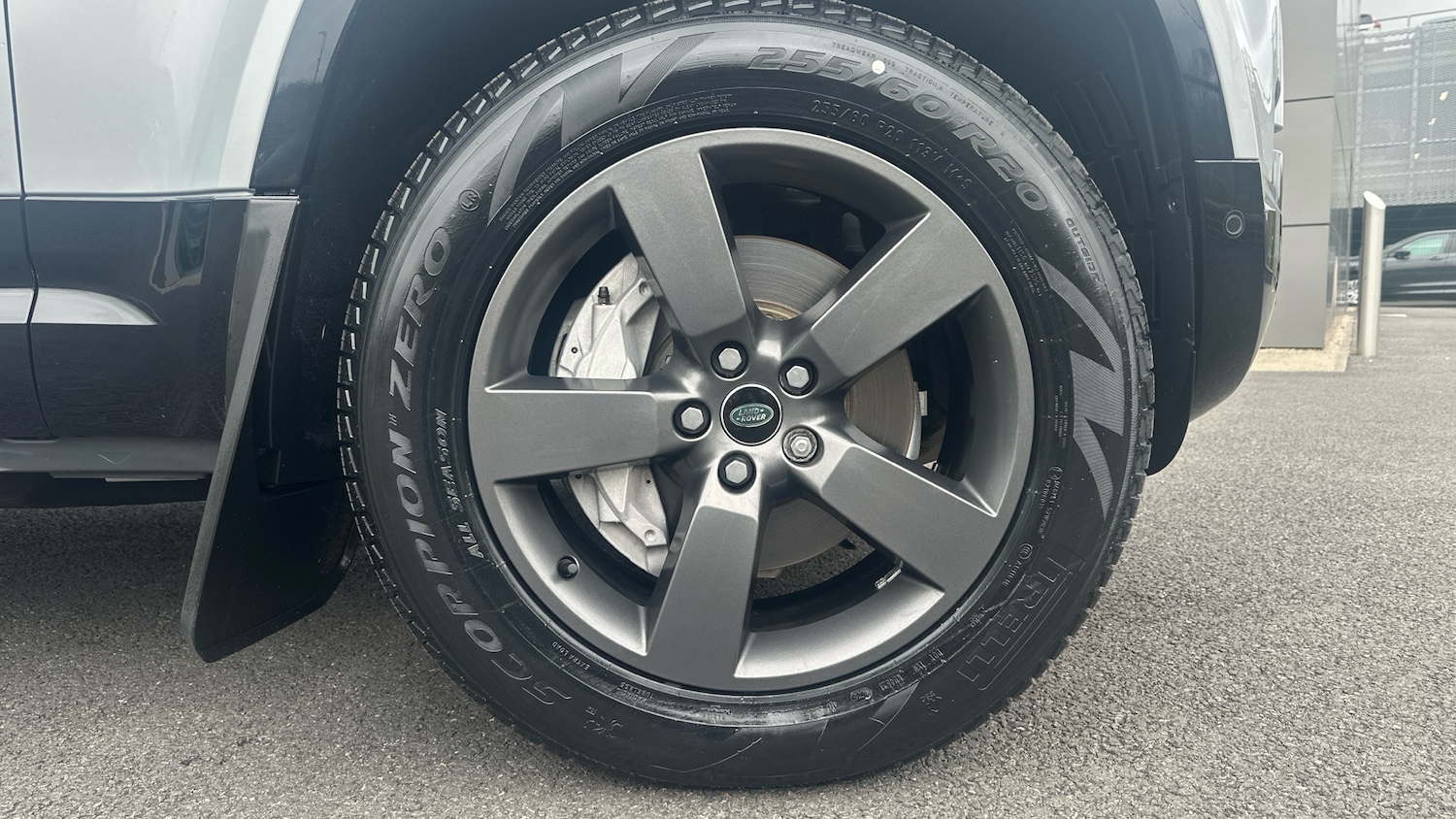 Used Land Rover Defender 2023 for sale - 78039153: Photo 8