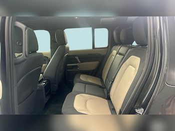 Used Land Rover Defender 2022 for sale - 75776411: Photo