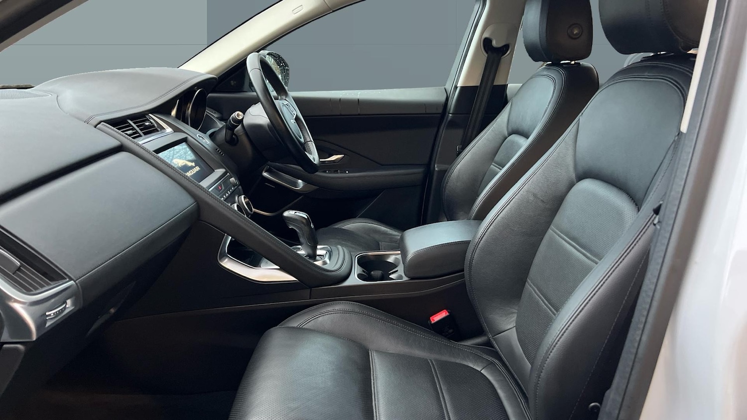 Used Jaguar E-Pace 2020 for sale - 77220717: Photo 3