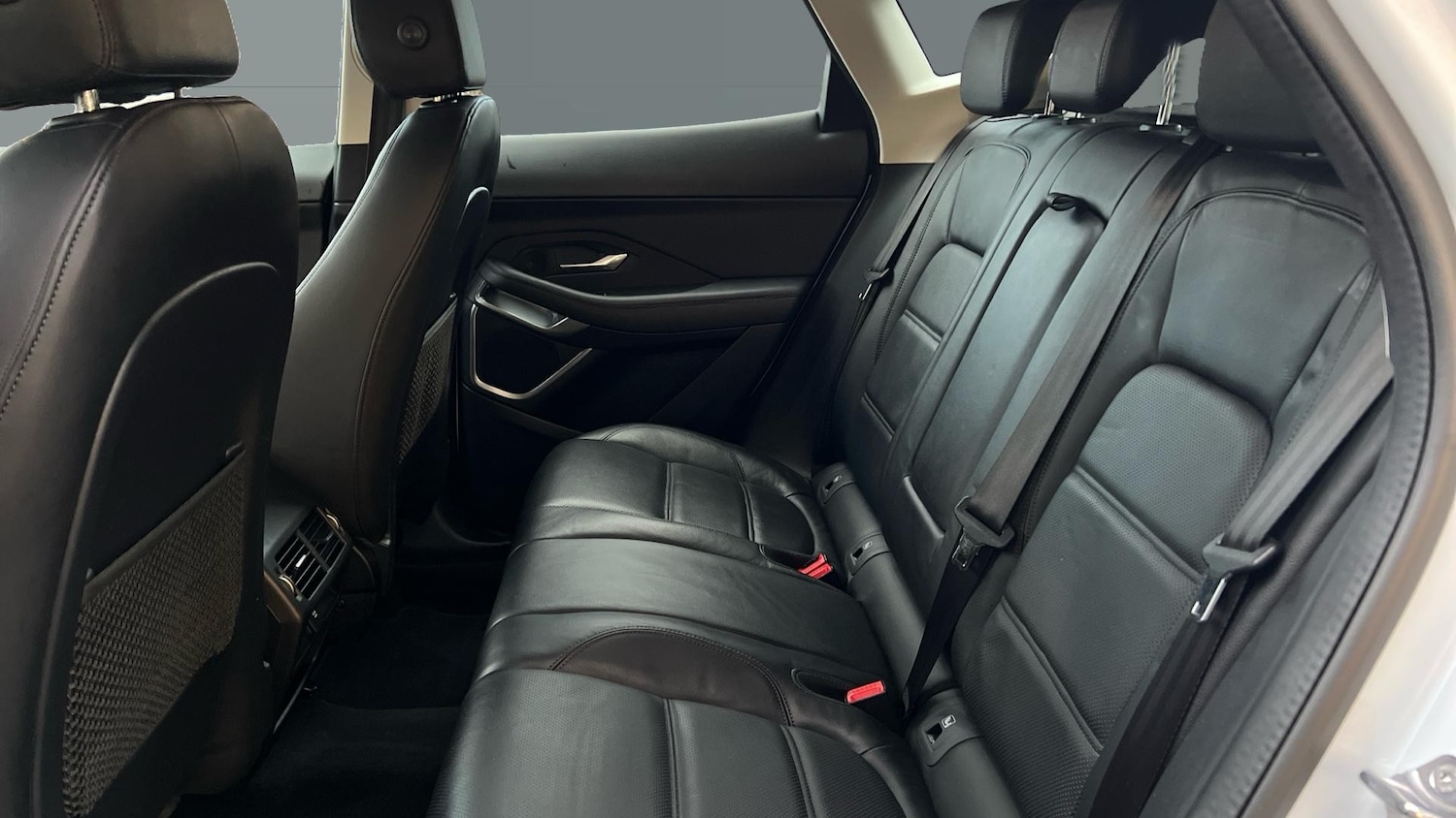 Used Jaguar E-Pace 2020 for sale - 77220717: Photo 4