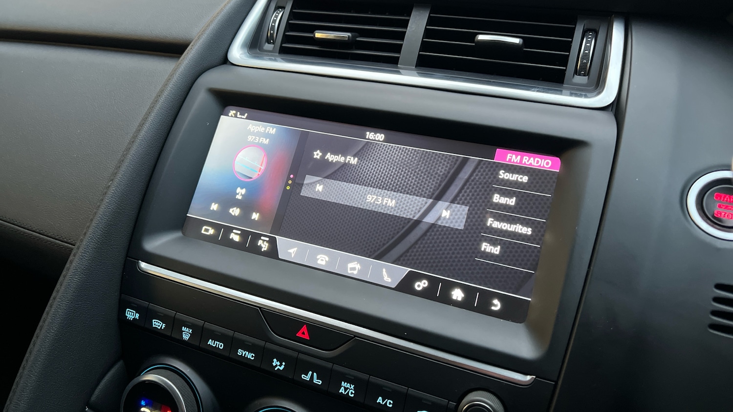 Used Jaguar E-Pace 2020 for sale - 77220717: Photo 50