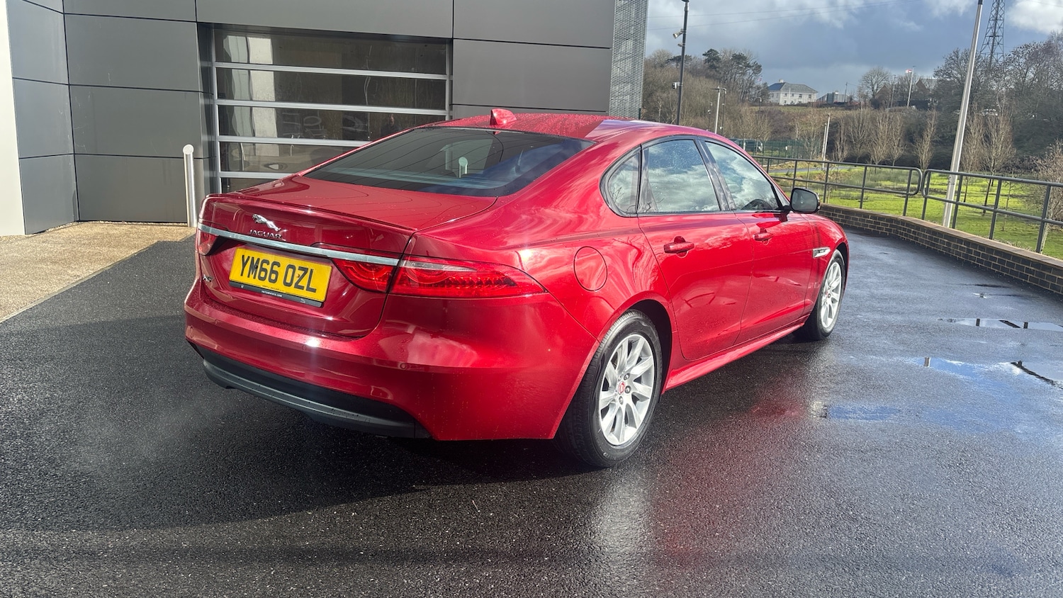 Used Jaguar XF 2017 for sale - 77535807: Photo 24