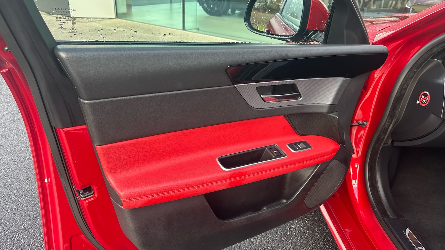 Used Jaguar XF 2017 for sale - 77535807: Photo 40