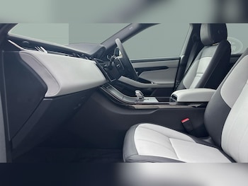 Used Land Rover Range Rover Evoque 2025 for sale - 79378849: Photo