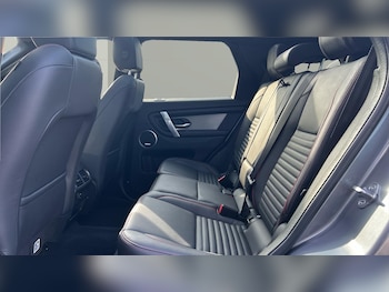 Used Land Rover Discovery Sport 2022 for sale - 77933872: Photo