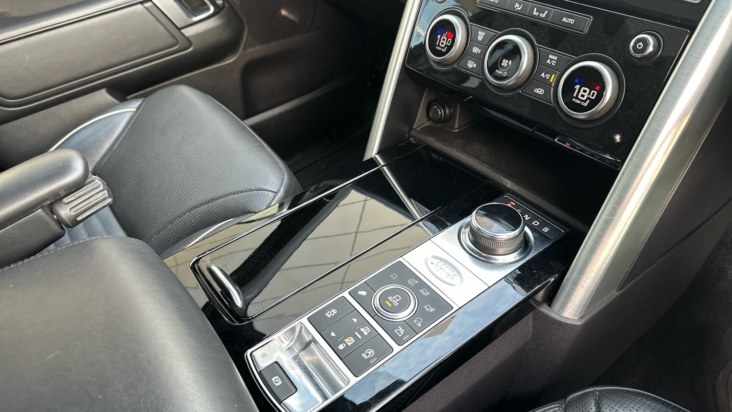 Used Land Rover Discovery 2019 for sale - 76355399: Photo 13