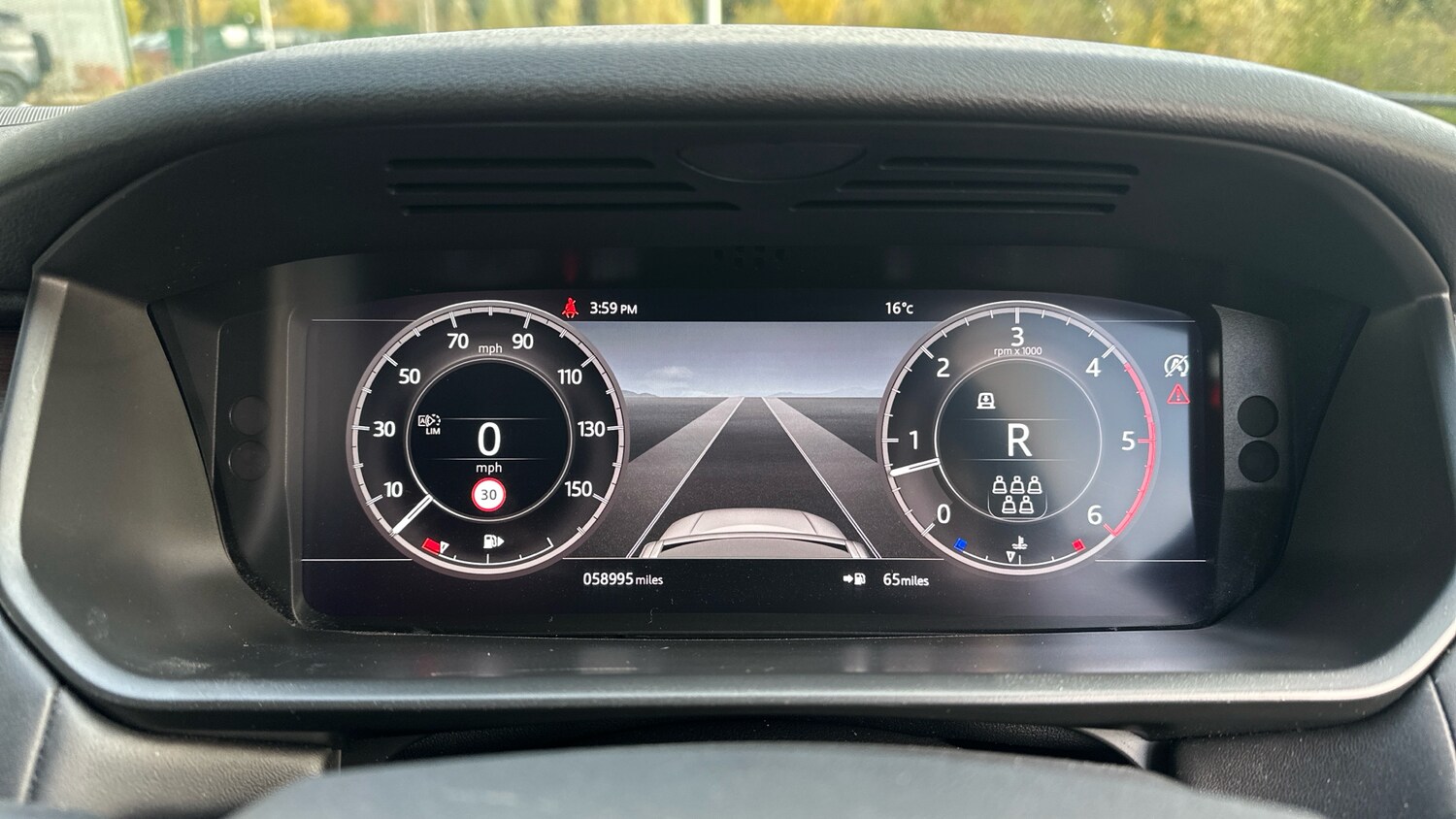 Used Land Rover Discovery 2019 for sale - 76355399: Photo 16