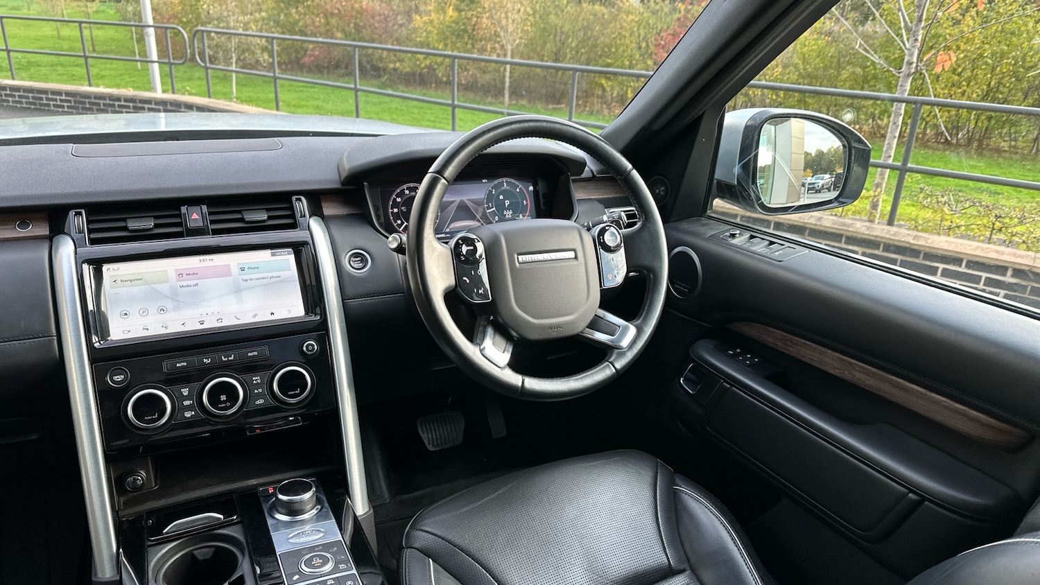 Used Land Rover Discovery 2019 for sale - 76355399: Photo 20