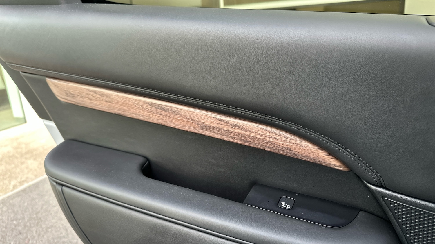 Used Land Rover Discovery 2019 for sale - 76355399: Photo 23