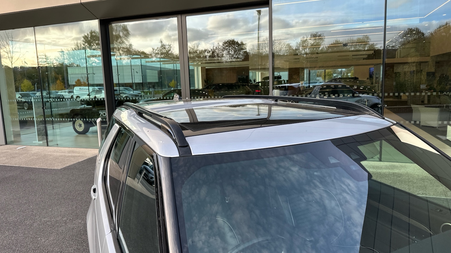 Used Land Rover Discovery 2019 for sale - 76355399: Photo 33