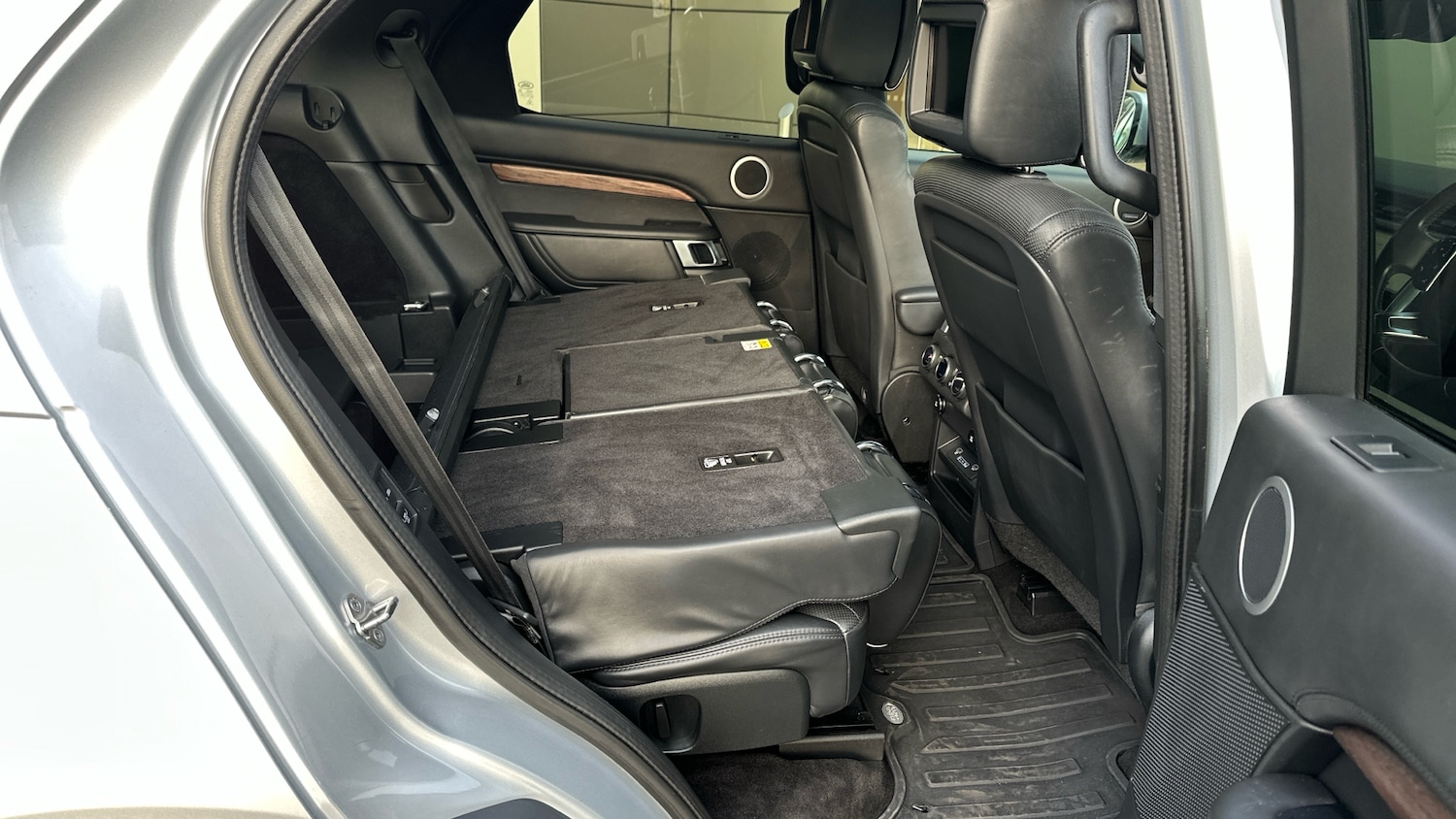 Used Land Rover Discovery 2019 for sale - 76355399: Photo 41