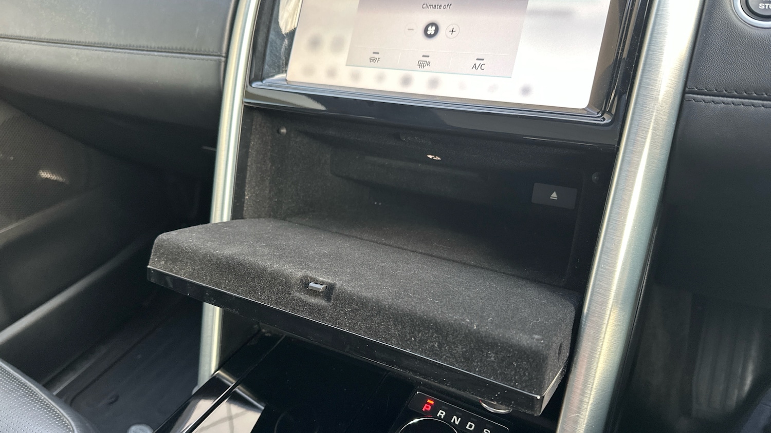 Used Land Rover Discovery 2019 for sale - 76355399: Photo 44