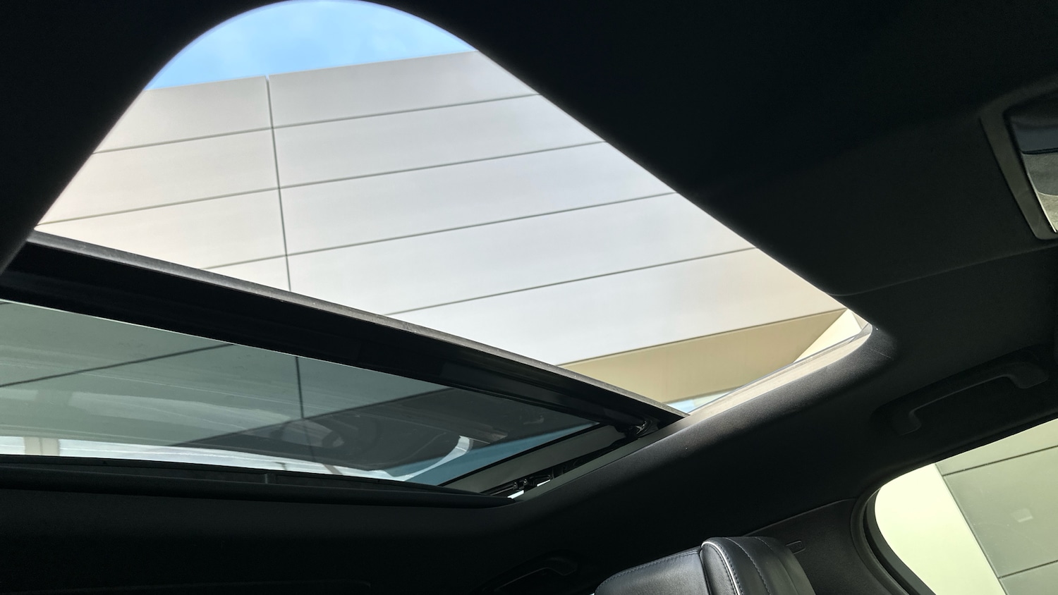 Used Land Rover Discovery 2019 for sale - 76355399: Photo 48