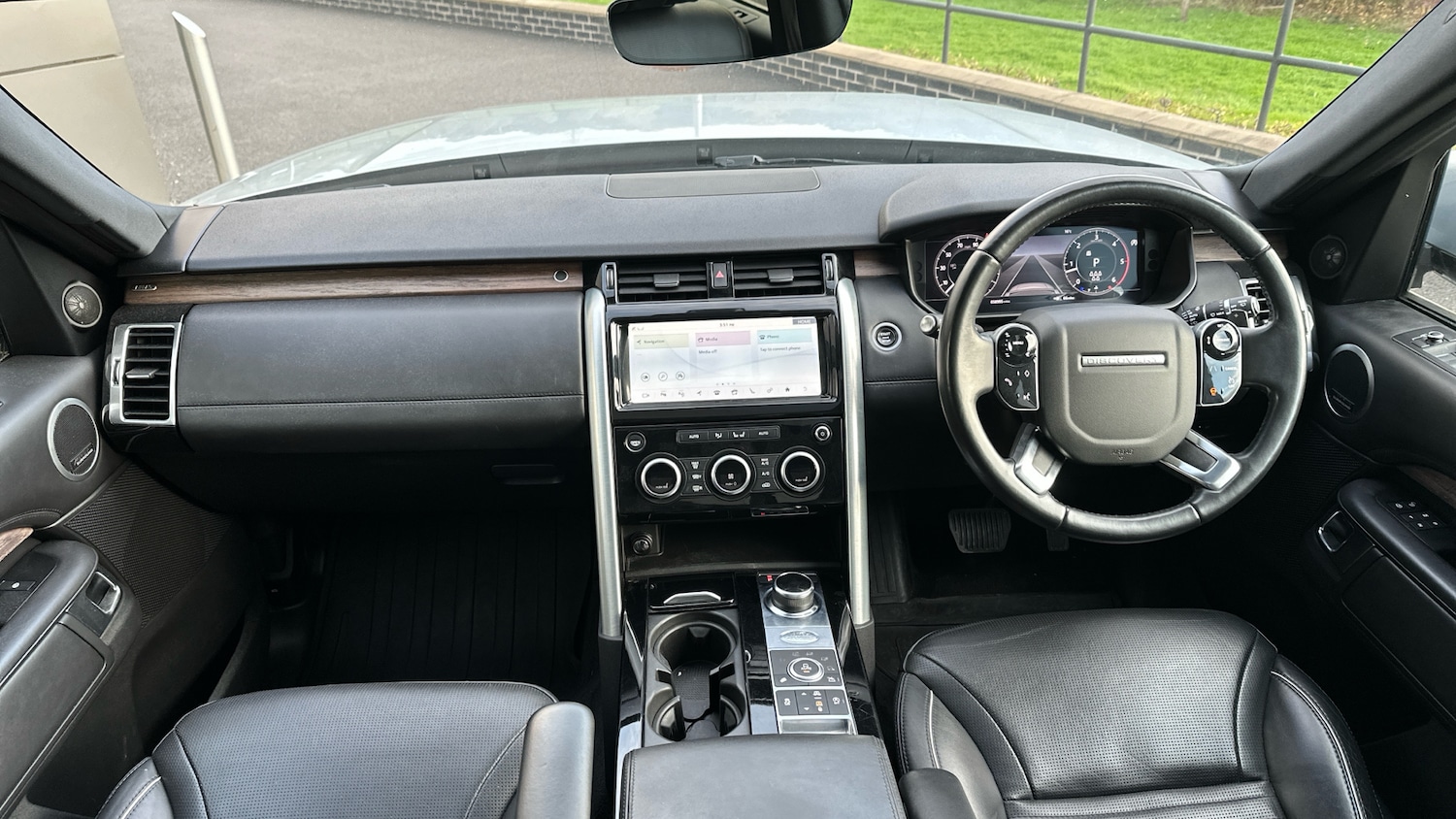 Used Land Rover Discovery 2019 for sale - 76355399: Photo 9