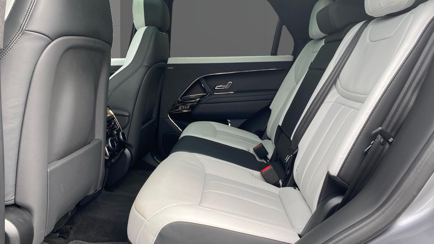 Used Land Rover Range Rover Sport 2023 for sale - 77915372: Photo 4