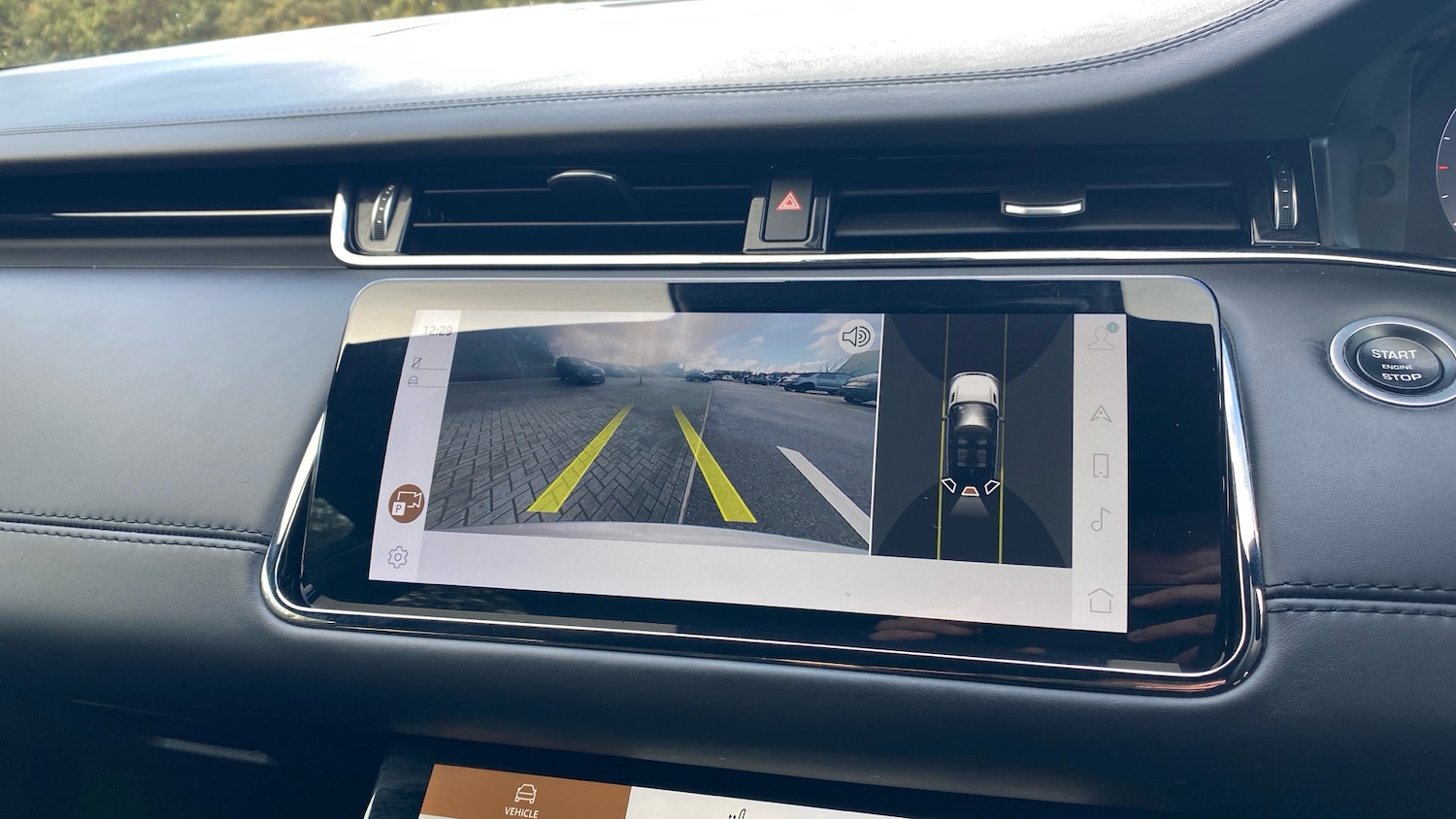 Used Land Rover Range Rover Evoque 2022 for sale - 77350307: Photo 12