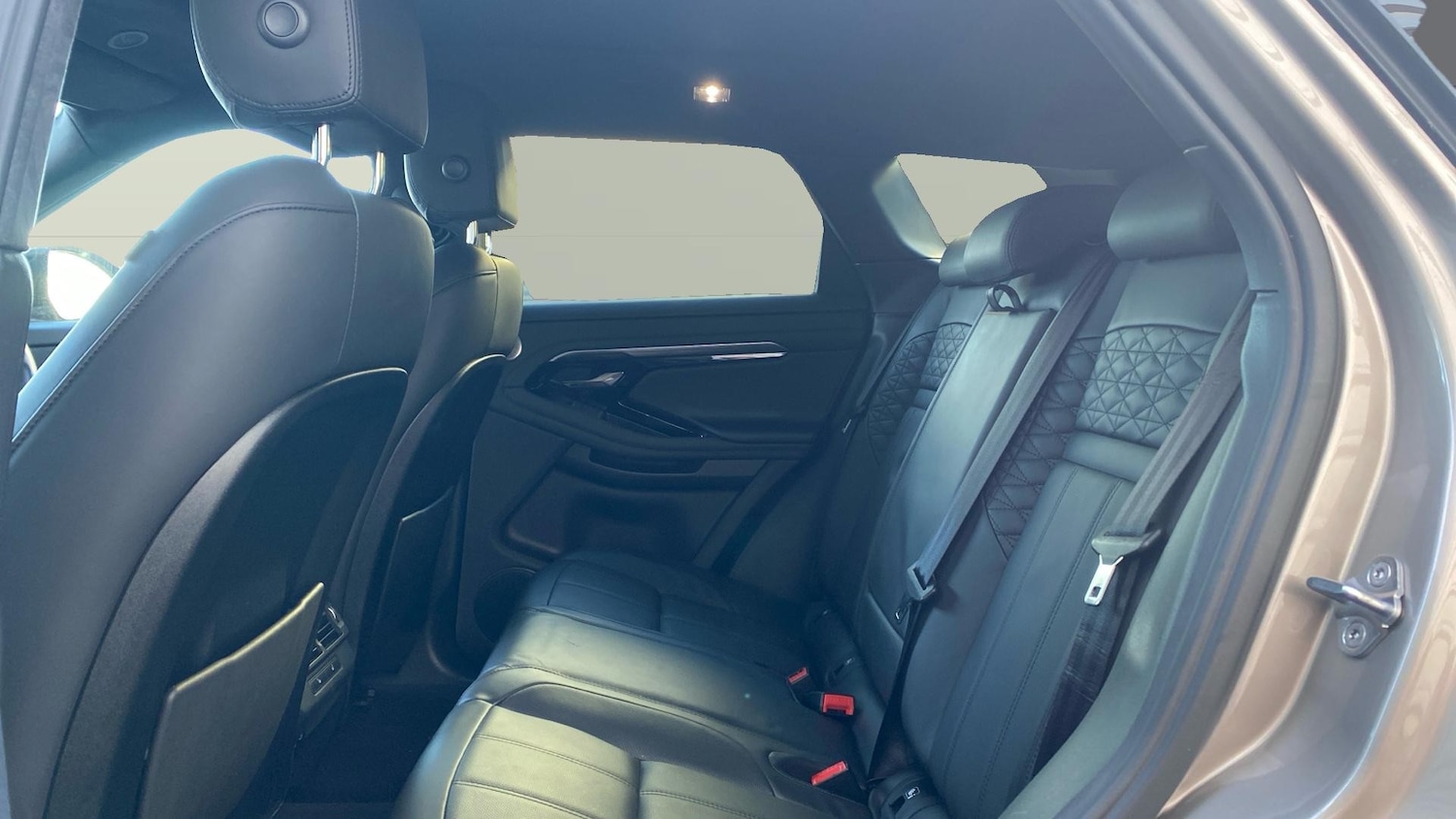 Used Land Rover Range Rover Evoque 2022 for sale - 77350307: Photo 4