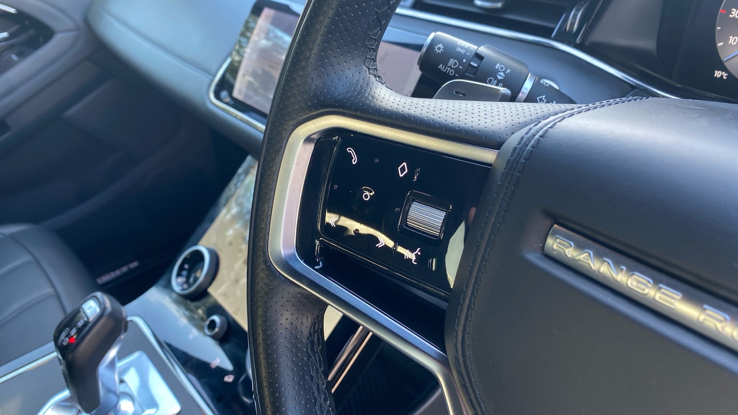 Used Land Rover Range Rover Evoque 2022 for sale - 77350307: Photo 50