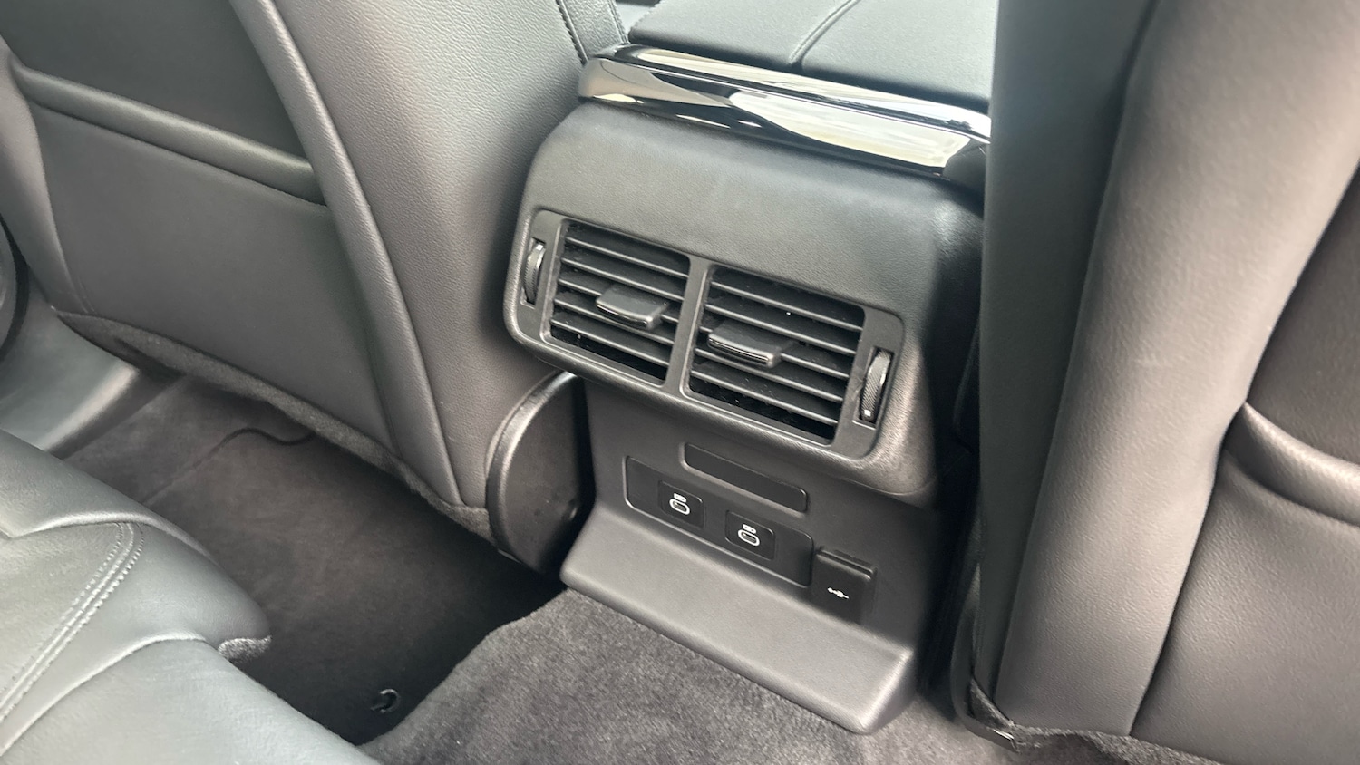 Used Land Rover Range Rover Velar 2025 for sale - 77603621: Photo 18