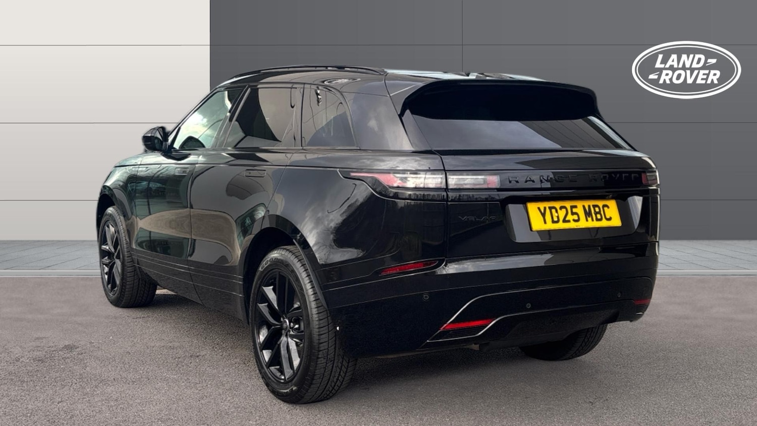 Used Land Rover Range Rover Velar 2025 for sale - 77603621: Photo 2