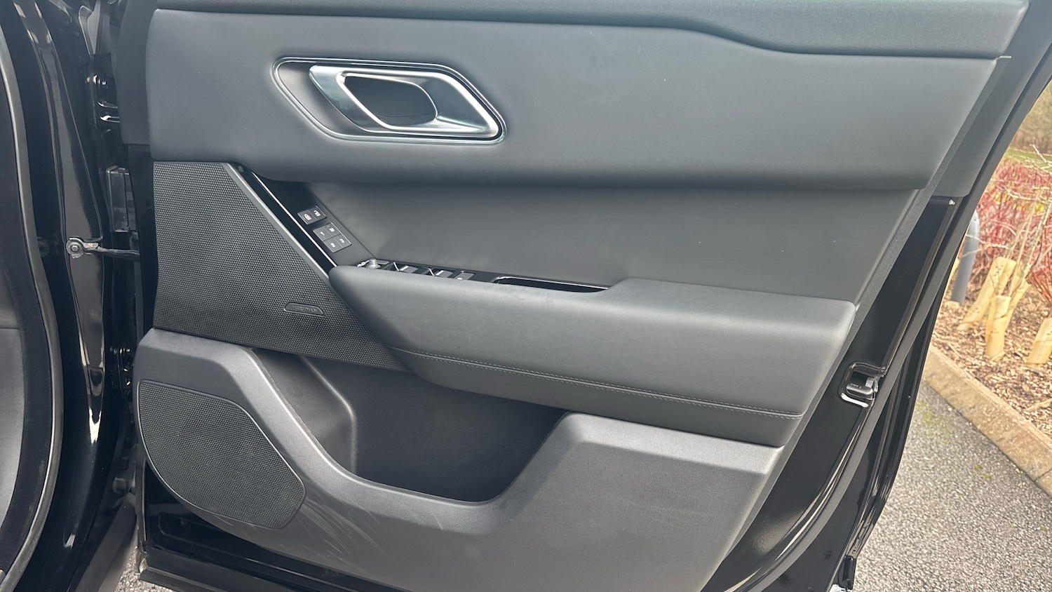 Used Land Rover Range Rover Velar 2025 for sale - 77603621: Photo 25