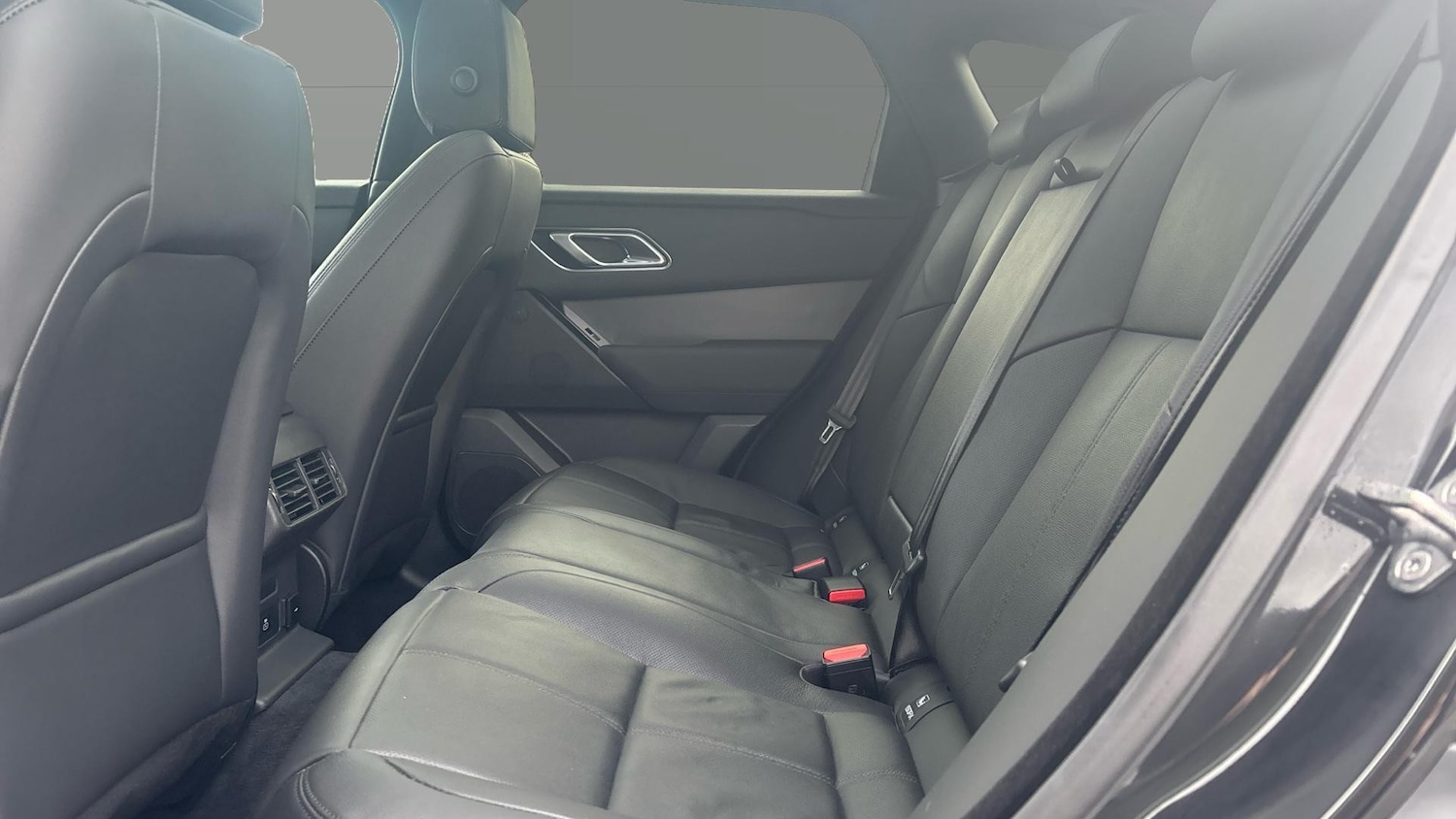 Used Land Rover Range Rover Velar 2025 for sale - 77603621: Photo 4