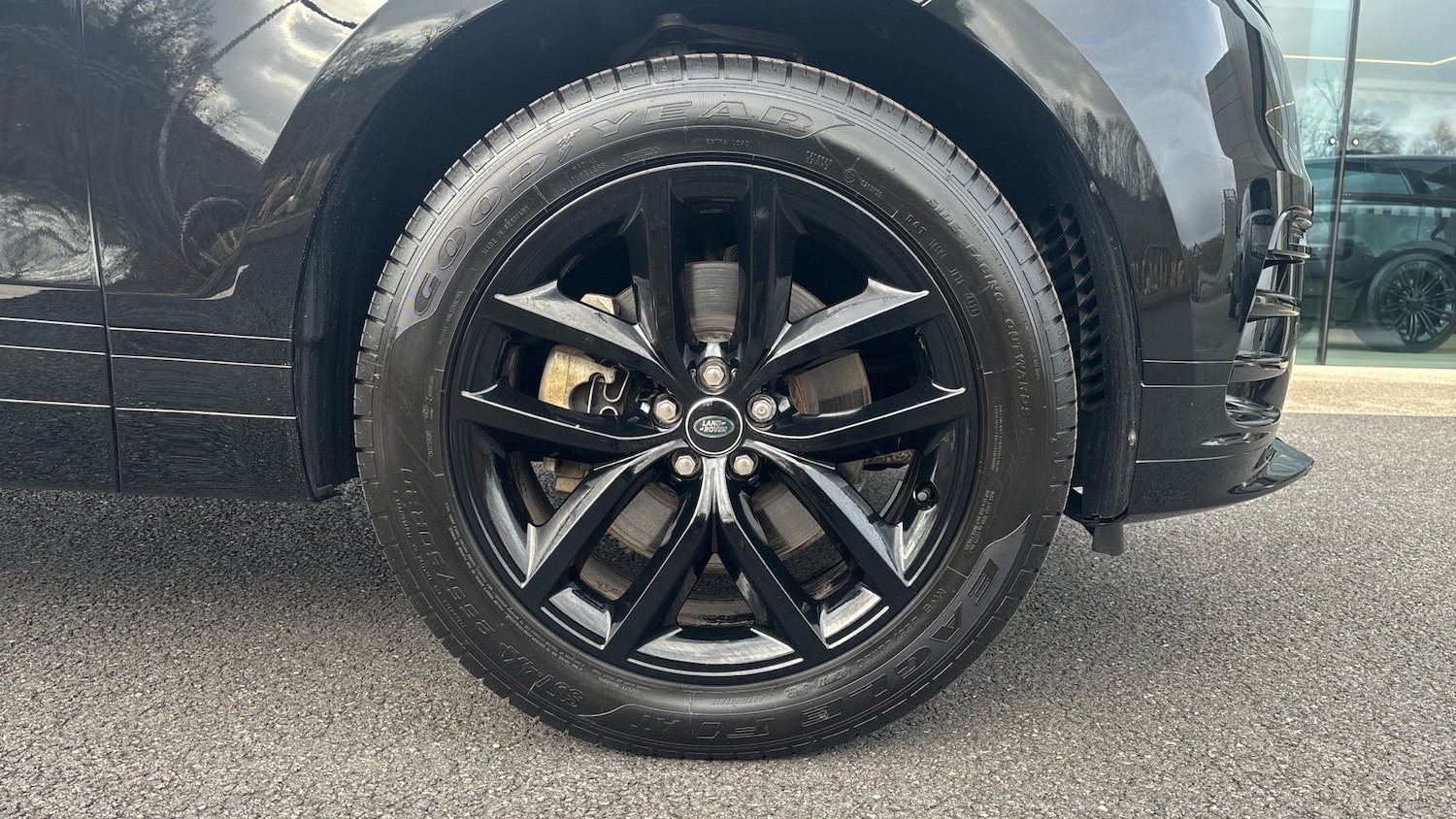 Used Land Rover Range Rover Velar 2025 for sale - 77603621: Photo 8