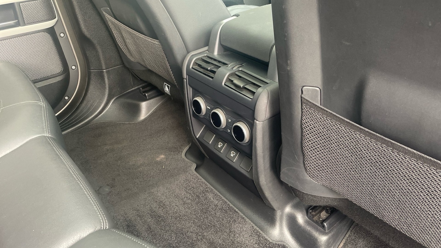 Used Land Rover Defender 2022 for sale - 76063671: Photo 18