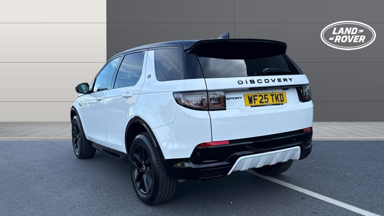 Used Land Rover Discovery Sport 2025 for sale - 76193010: Photo 2