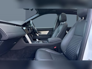 Used Land Rover Discovery Sport 2025 for sale - 76193010: Photo