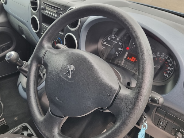 Used Peugeot Partner Tepee 2015 for sale - 75611905: Photo 10
